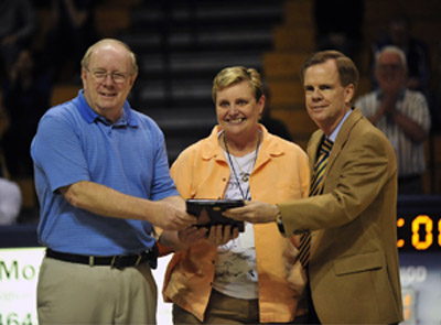 Wayne Block Receives Award